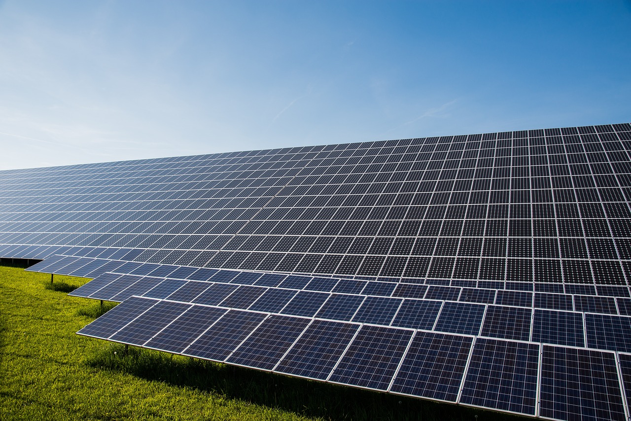 découvrez les enjeux et les solutions de la transition énergétique pour un avenir durable et respectueux de l'environnement.
