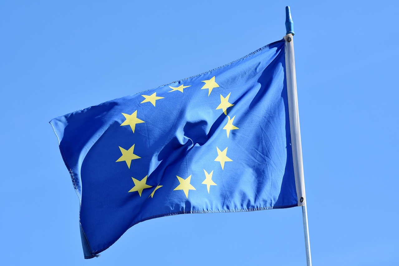 découvrez comment l'europe s'impose en leader mondial dans la lutte contre le changement climatique grâce à ses politiques innovantes et son engagement durable.