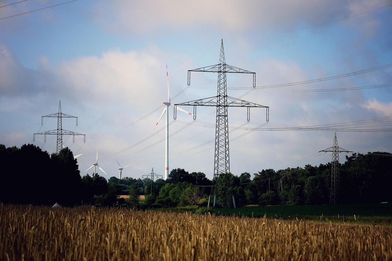 découvrez les enjeux et les solutions de la transition vers les énergies renouvelables pour un avenir durable et respectueux de l'environnement.