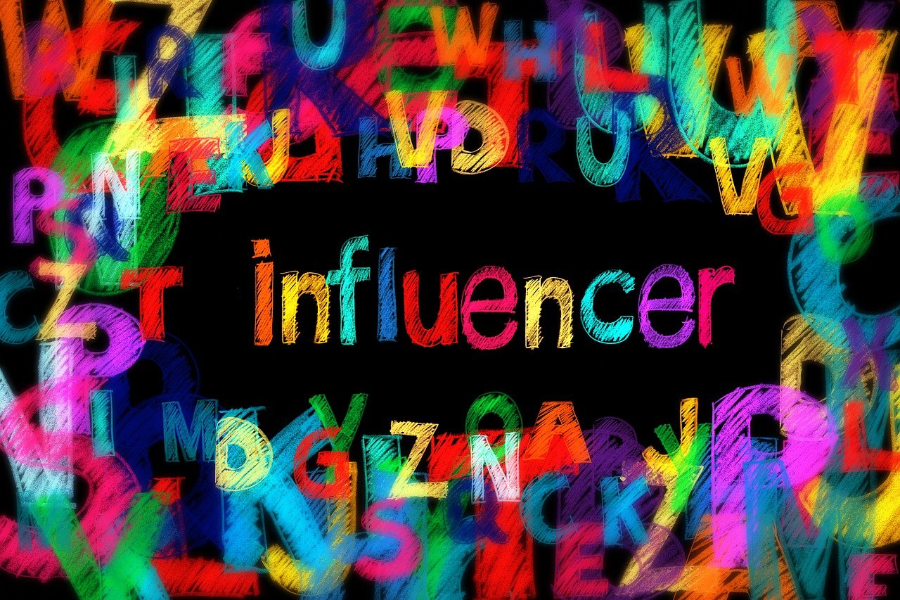 découvrez le monde fascinant des influenceurs : des personnalités qui façonnent les tendances, partagent des opinions authentiques et inspirent des millions de personnes à travers les réseaux sociaux. apprenez comment ces créateurs de contenu utilisent leur plateforme pour engendrer des changements, promouvoir des marques et établir des connexions uniques avec leur audience.