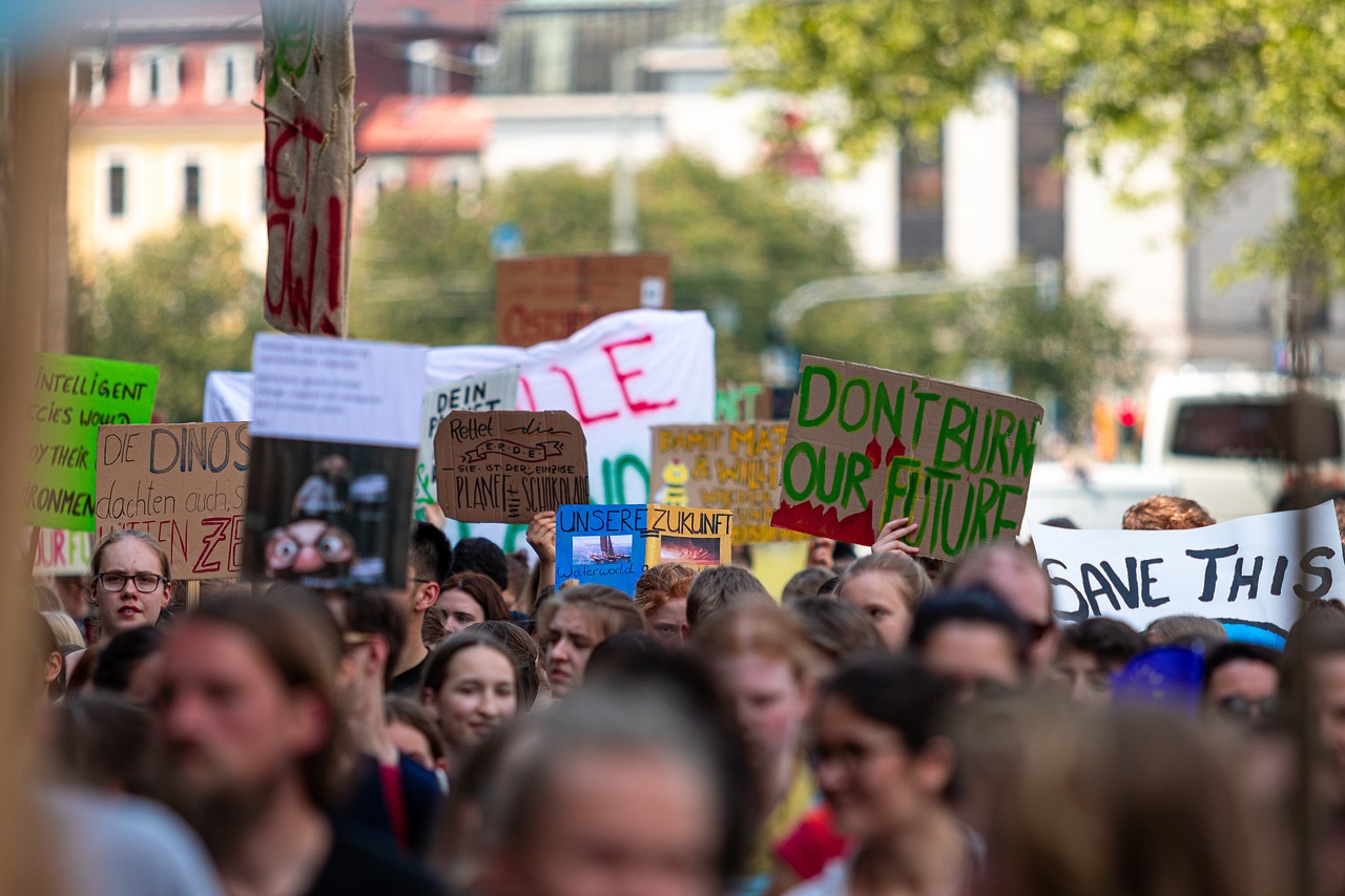 découvrez tout sur le climat : ses mécanismes, ses impacts sur la planète et les actions pour un avenir durable.