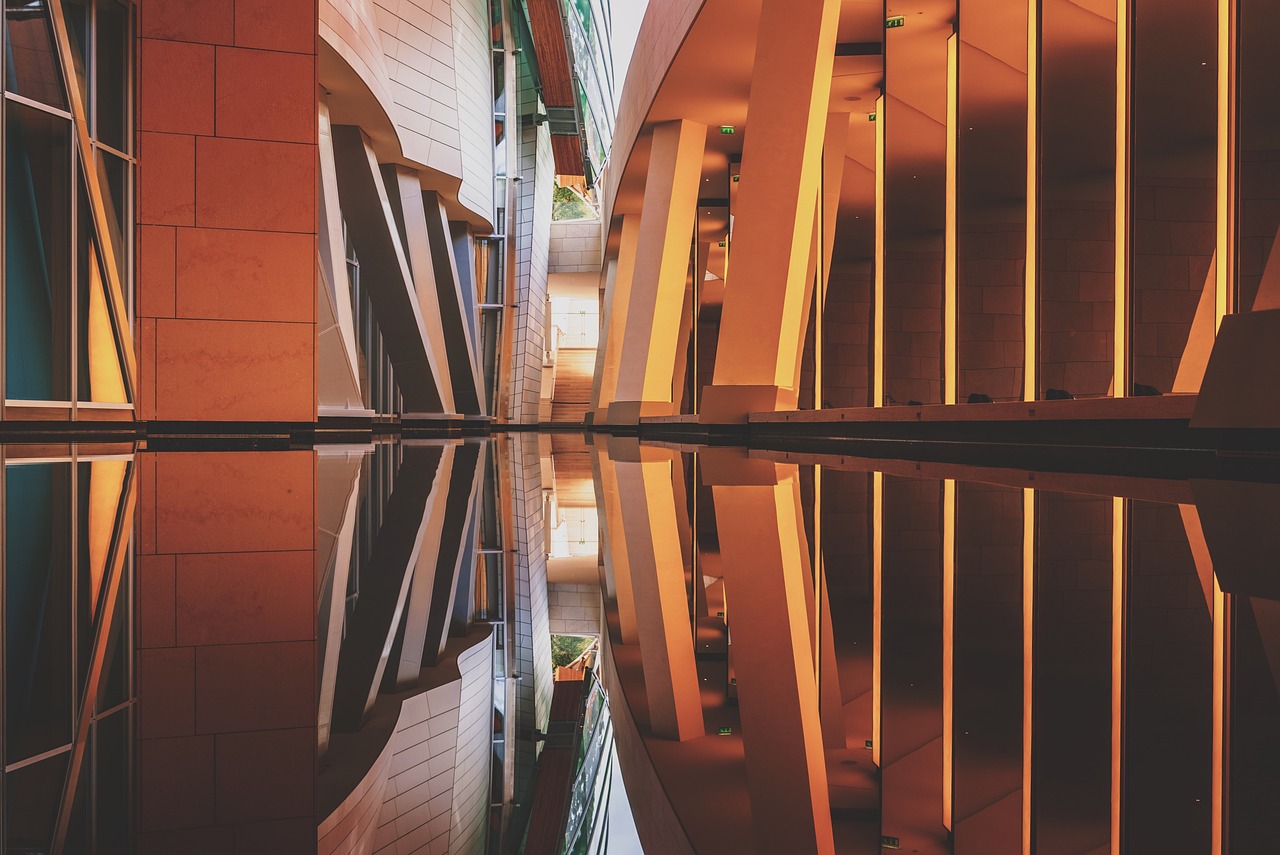 découvrez comment l'infrastructure durable intègre la nature pour créer des espaces harmonieux, résilients et respectueux de l'environnement.